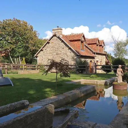 Confortable Avec Animaux, Jardin Et Wifi Inclus, Cadre Paisible En Normandie - Fr-1-497-6 *