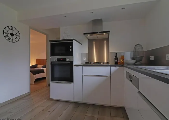 Confortable Avec Animaux, Jardin Et Wifi Inclus, Cadre Paisible En Normandie - Fr-1-497-6