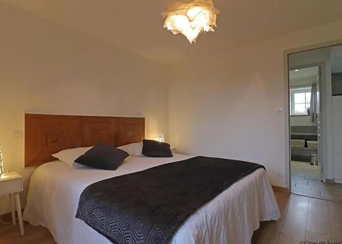 Ferienhaus Confortable Avec Animaux, Jardin Et Wifi Inclus, Cadre Paisible En Normandie - Fr-1-497-6